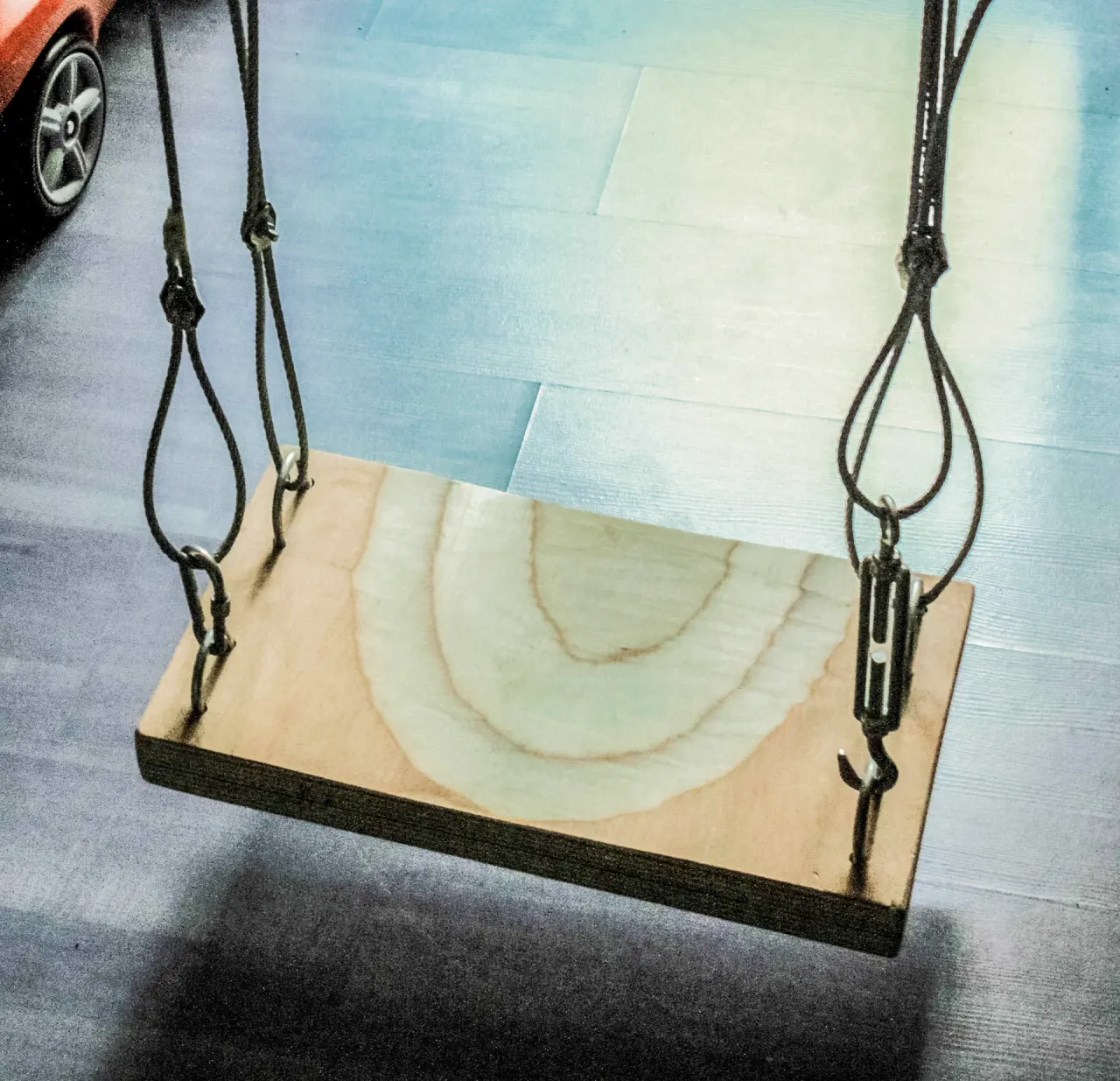 Balançoire d'intérieur, mobilier par Clément Calloud, image 1 sur 2